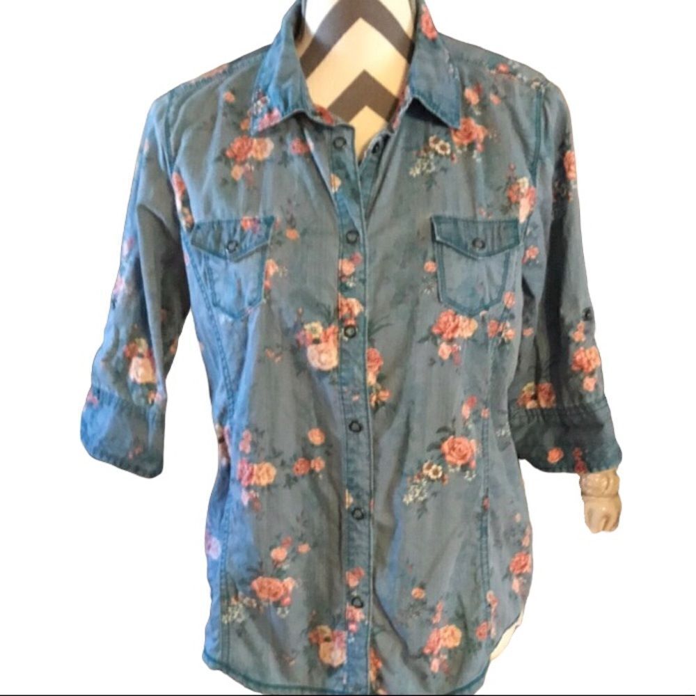 Legacy Falls SMALL Shirt 100% Cotton Blue & Pink